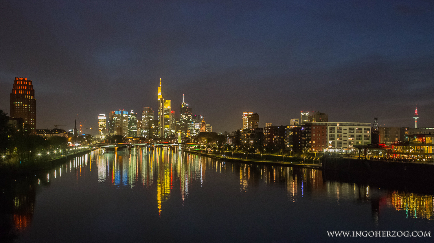 Frankfurt bei Nacht